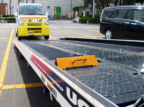 新潟よりセルフローダーで校長先生が引き取りに来た。