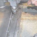 ボルト用の穴空け作業開始