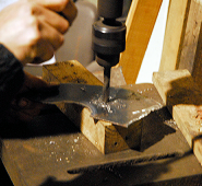 ステーを鉄板加工で自作