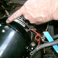 モーターの組み付けボルトが固定させるフランジと当たってしまうことが発覚