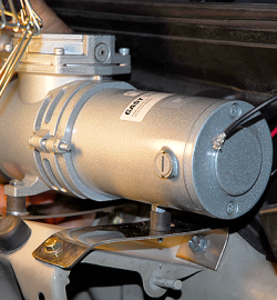 負圧ポンプをネジ止めして完了。