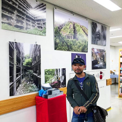 「軍艦島と巨大廃墟たち」パネル展開催中!